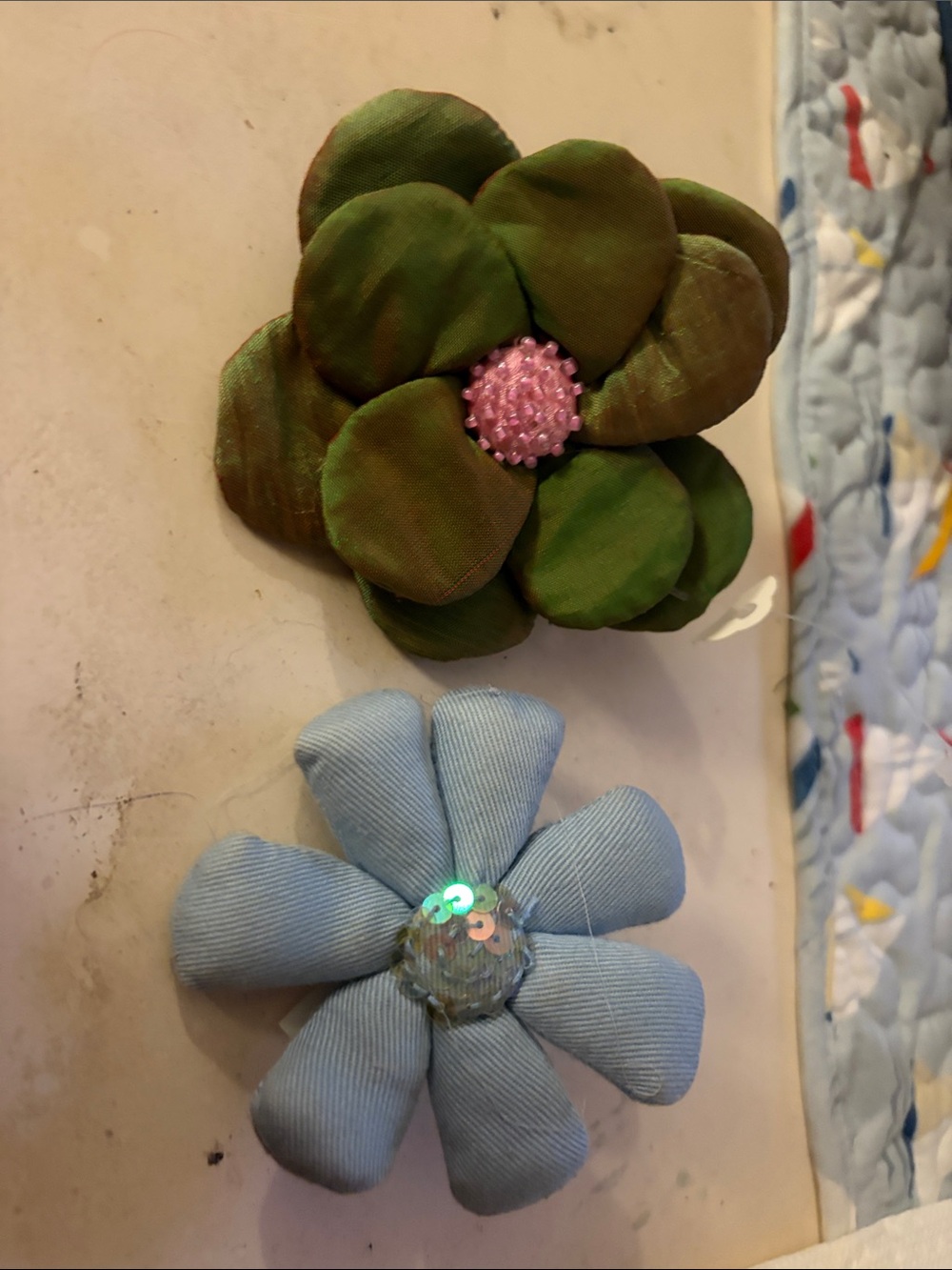 GAP Green and Light Blue Floral Fabric Brooch Set
